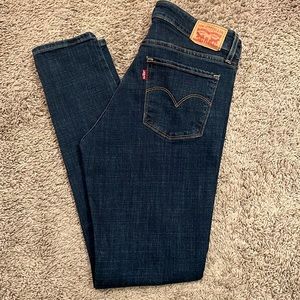 711 Levi Jeans